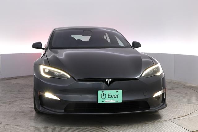 2023 Tesla Model S — photo 9 of 21