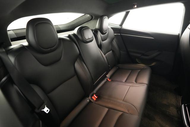 2023 Tesla Model S — photo 4 of 21