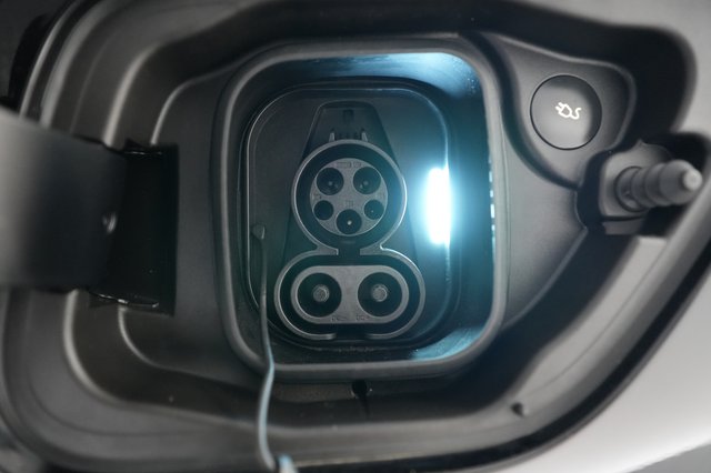 2023 Polestar 2 — photo 8 of 21