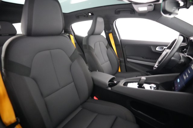 2023 Polestar 2 — photo 18 of 21
