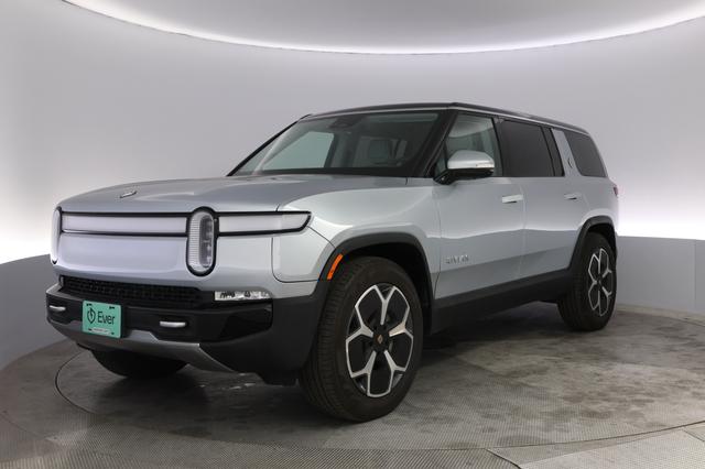 2024 Rivian R1S — VIN 7PDSGCBA5RN030096