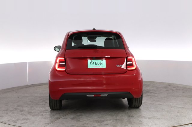 2024 Fiat 500e — photo 12 of 18