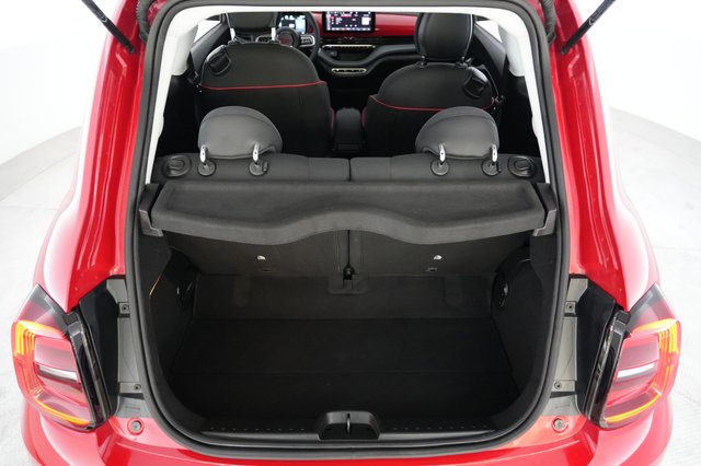 2024 Fiat 500e — photo 6 of 18