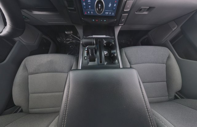 2024 Ford F-150 Lightning — photo 14 of 16