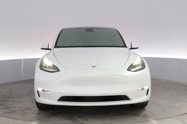 2022 Tesla Model Y — photo 9 of 26