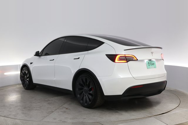 2022 Tesla Model Y — photo 13 of 26