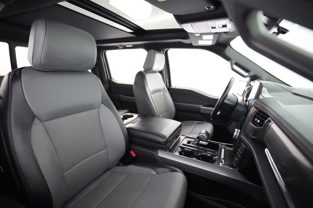 2023 Ford F-150 Lightning — photo 12 of 15