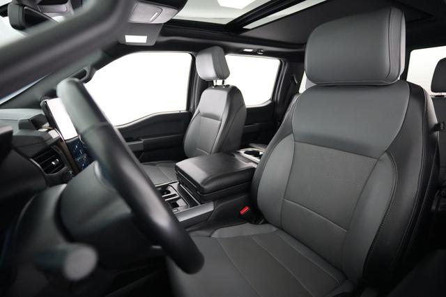 2023 Ford F-150 Lightning — photo 3 of 15