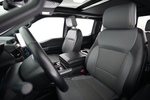 2023 Ford F-150 Lightning — photo 3 of 15
