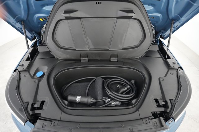 2023 Volvo XC40 Recharge — photo 23 of 24