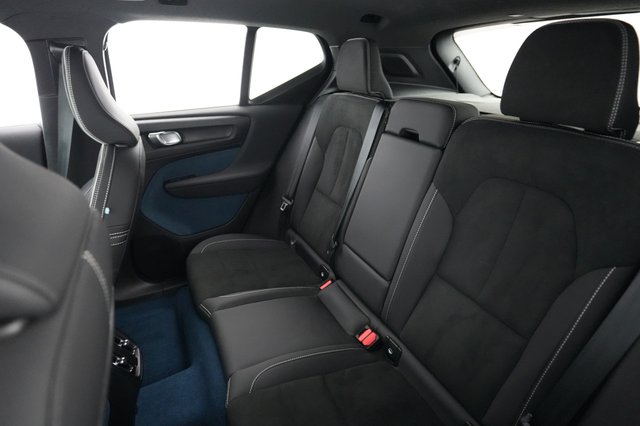 2023 Volvo XC40 Recharge — photo 19 of 24