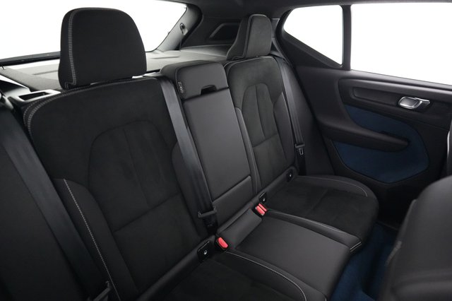2023 Volvo XC40 Recharge — photo 4 of 24
