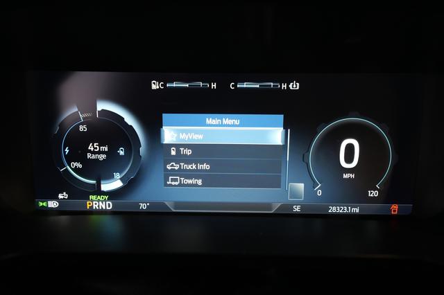 2023 Ford F-150 Lightning — photo 5 of 15