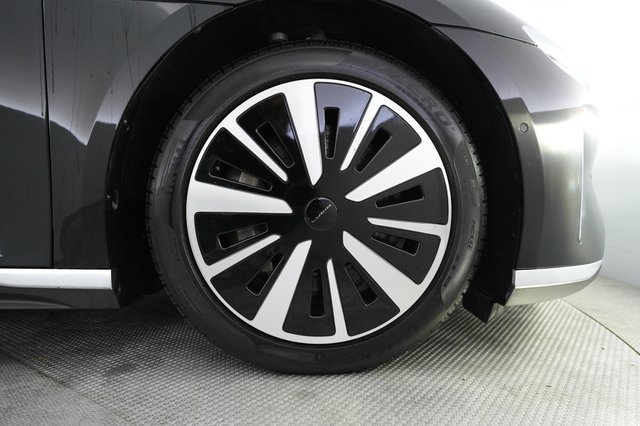 2023 Lucid Air — photo 16 of 20