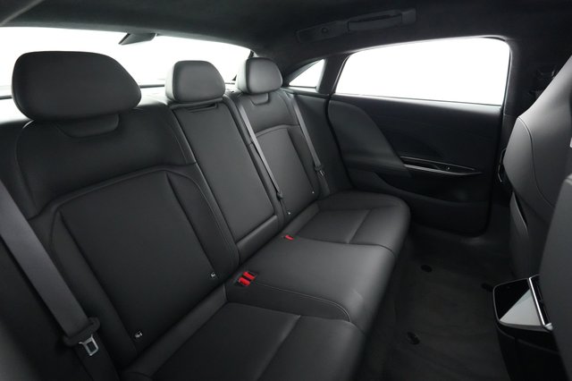 2023 Lucid Air — photo 4 of 20