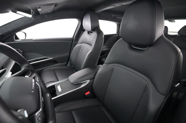2023 Lucid Air — photo 3 of 20