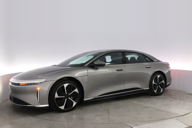 2023 Lucid Air — photo 14 of 21