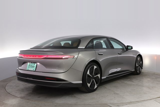 2023 Lucid Air — photo 2 of 21