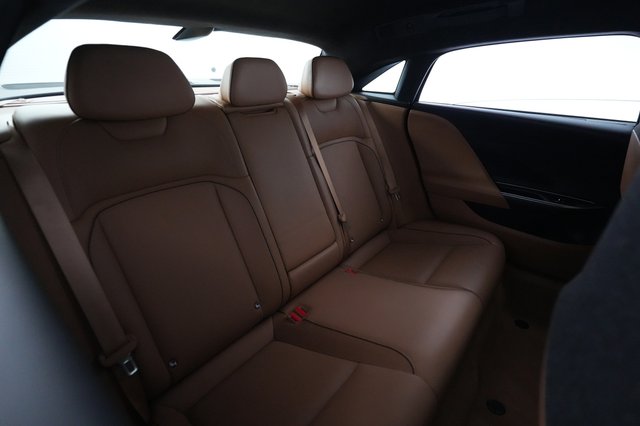 2023 Lucid Air — photo 4 of 21