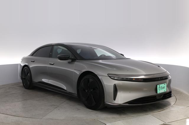 2023 Lucid Air — photo 10 of 20