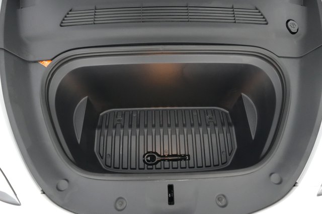 2023 Tesla Model Y — photo 20 of 21