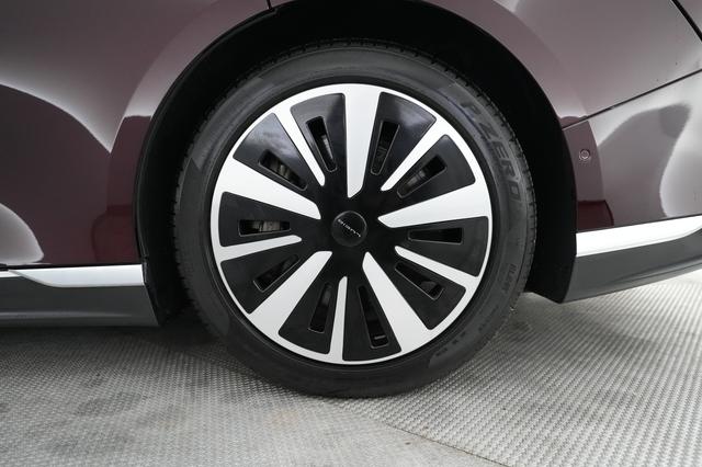 2023 Lucid Air — photo 7 of 22