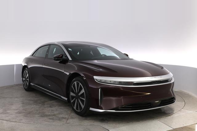 2023 Lucid Air — photo 10 of 22