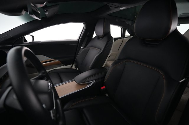 2023 Lucid Air — photo 3 of 22