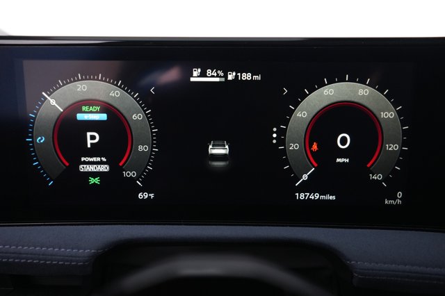 2023 Nissan Ariya — photo 5 of 20