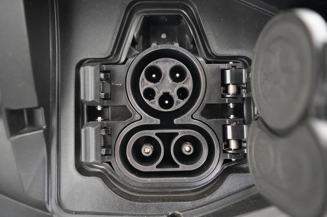 2023 Nissan Ariya — photo 8 of 20