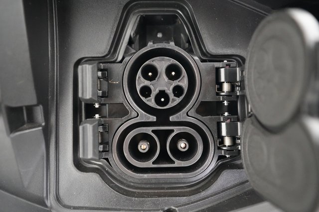 2023 Nissan Ariya — photo 8 of 20