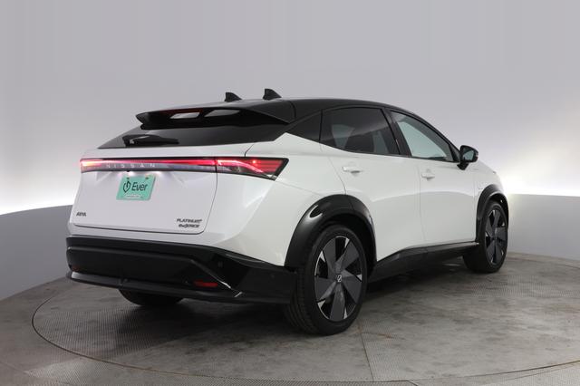 2023 Nissan Ariya — photo 2 of 20