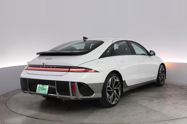 2024 Hyundai IONIQ 6 — photo 2 of 21