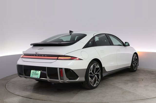 2024 Hyundai IONIQ 6 — photo 2 of 21