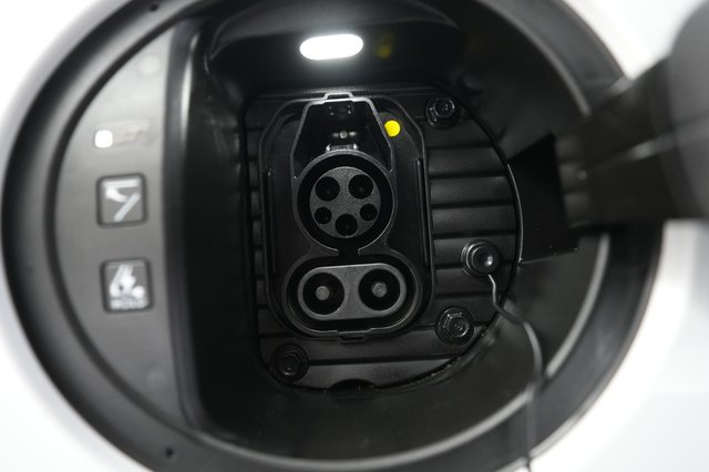 2024 Hyundai IONIQ 6 — photo 8 of 21