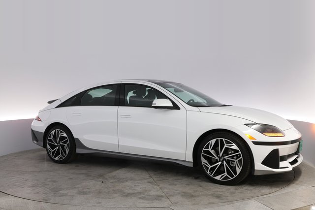 2024 Hyundai IONIQ 6 — photo 11 of 21