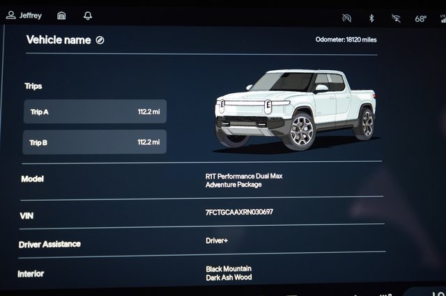 2024 Rivian R1T — photo 5 of 24