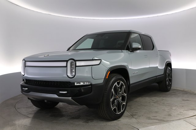 2024 Rivian R1T — VIN 7FCTGCAAXRN030697