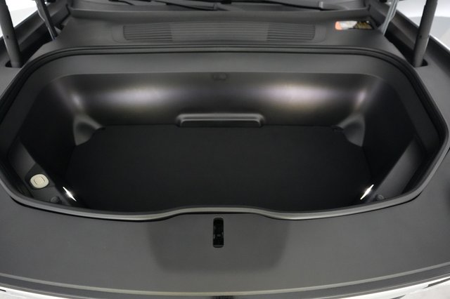 2024 Rivian R1T — photo 21 of 24