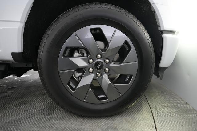 2025 Ford F-150 Lightning — photo 10 of 15