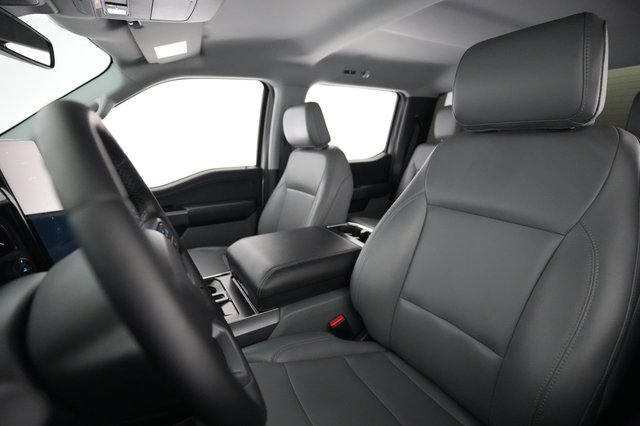 2025 Ford F-150 Lightning — photo 3 of 15