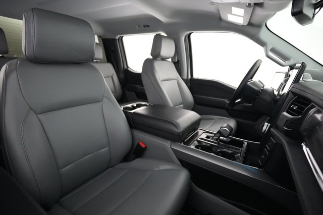 2025 Ford F-150 Lightning — photo 12 of 15