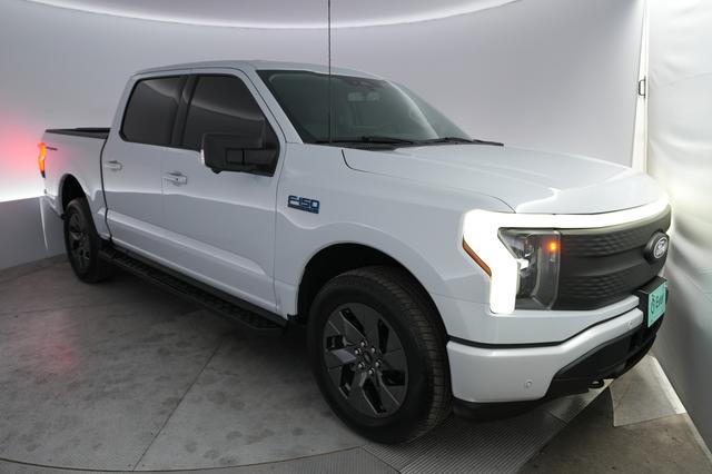2025 Ford F-150 Lightning — VIN 1FTVW3LU4SWG09533