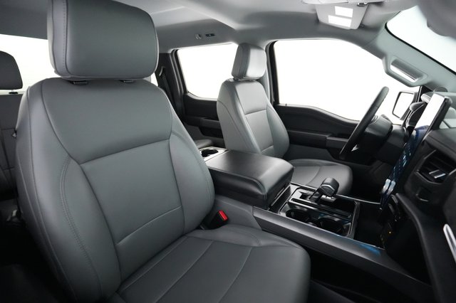 2025 Ford F-150 Lightning — photo 12 of 15