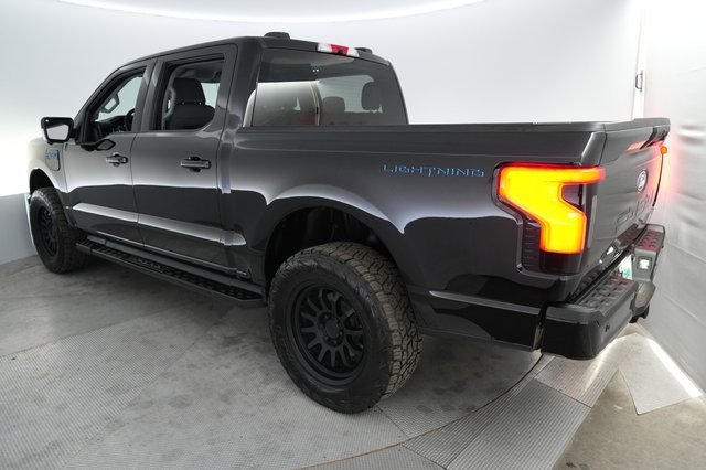 2025 Ford F-150 Lightning — photo 2 of 15