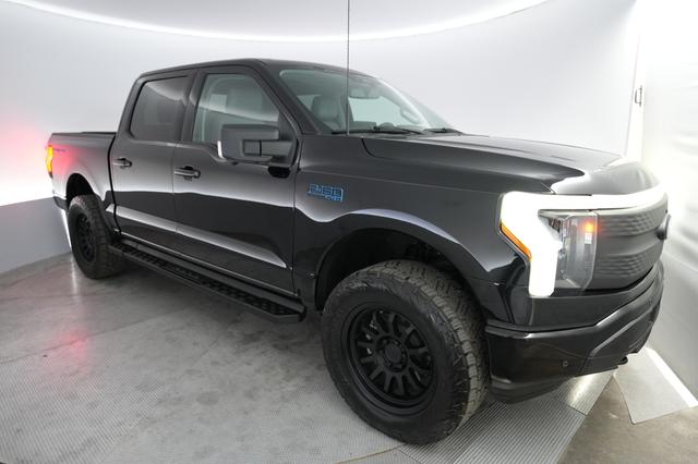 2025 Ford F-150 Lightning — VIN 1FTVW3LU8SWG17554