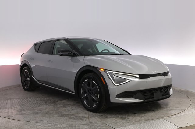 2025 Kia EV6 — photo 10 of 21