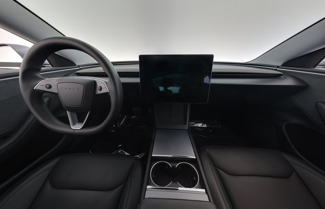2025 Tesla Model 3 — photo 21 of 24