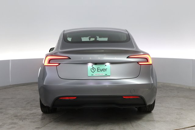 2025 Tesla Model 3 — photo 12 of 24