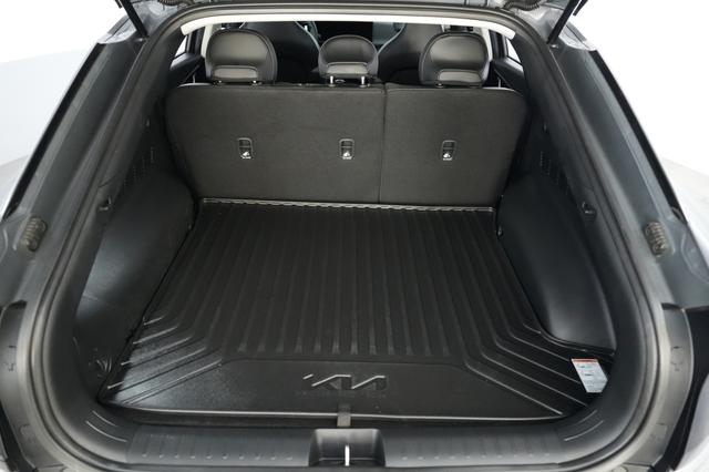 2025 Kia EV6 — photo 6 of 24